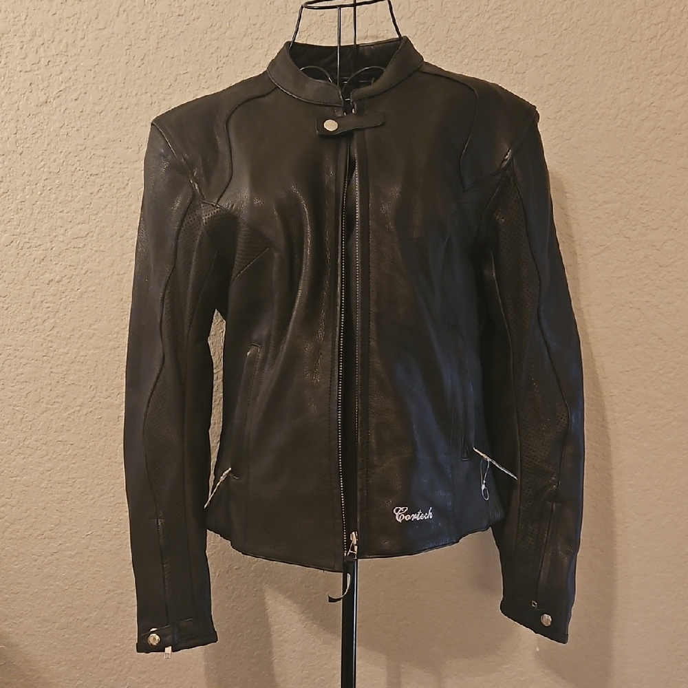 Brand New  Motorcyvle Womens Leathet Jacket